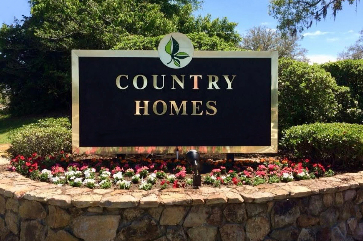 Grenelefe Country Community Sign